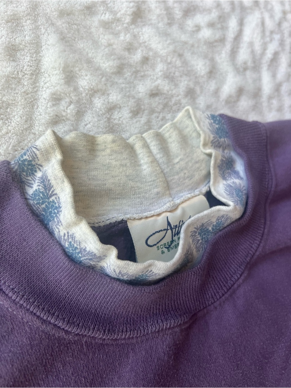 Vintage Purple Crewneck SweatshirtEmbroidered Christmas Tree Graphic Oversized - Picture 4 of 9